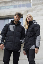 Lade das Bild in den Galerie-Viewer, warm wattierte Jacke