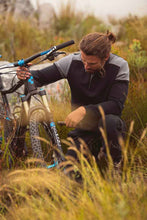 Lade das Bild in den Galerie-Viewer, Polo langarm Activwear Prime Unisex