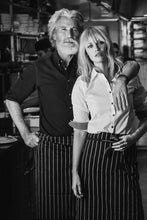 Lade das Bild in den Galerie-Viewer, Bluse "Red Bow" Bugelfrei