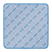 Lade das Bild in den Galerie-Viewer, Jassteppich mit Edelweiss