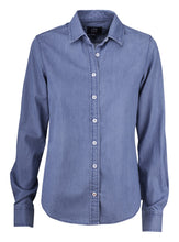 Charger l'image dans la galerie, Damen Jeanshemd Ellensburg Farbe Denim vorne