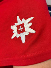 Lade das Bild in den Galerie-Viewer, Edelweiss mit Schweizerkreuz