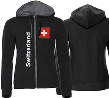 Lade das Bild in den Galerie-Viewer, Kapuzenjacke Damen Schwarz mit Schweizerkreuz und Text Switzerland