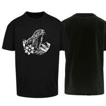 Lade das Bild in den Galerie-Viewer, Oversize T-Shirt mit Murmeltier, Schwarz, Brust gross