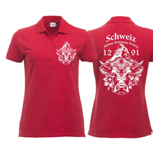 Lade das Bild in den Galerie-Viewer, Polo Damen Rot mit Schweizer Kuh vor dem Matterhorn und Text Schweiz Suisse Svizzera Svizra 1291