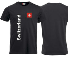Lade das Bild in den Galerie-Viewer, T-Shirt Unisex Schwarz mit Schweizerkreuz und Text Switzerland