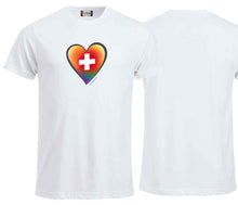 Lade das Bild in den Galerie-Viewer, T-Shirt in Weiss mit einem farbigen (Regenbogen) Herz mit Schweizerkreuz.