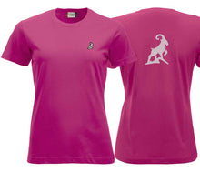 Load image into Gallery viewer, Premium T-Shirt Women Kirsch Rot, mit Logo hinten