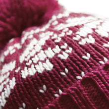 Lade das Bild in den Galerie-Viewer, Fair Isle Snowstar® Beanie