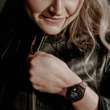 Lade das Bild in den Galerie-Viewer, Black Edition "Kuh" ♀Damenuhr