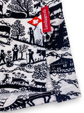 Lade das Bild in den Galerie-Viewer, Weisses T-Shirt mit Scherenschnitt Allover