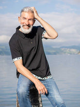 Lade das Bild in den Galerie-Viewer, Schwarzes Polo mit Scherenschnitt Schwinger