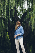 Charger l'image dans la galerie, Damen Jeanshemd Ellensburg Farbe Denim Mensch

