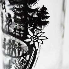 Lade das Bild in den Galerie-Viewer, Glasflasche 1L SWISS TRADITION Esther gerber
