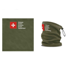Carica l&#39;immagine nel visualizzatore di Gallery, Halswärmer / Nackenwärmer in Olive, Schweizer Pass Design
