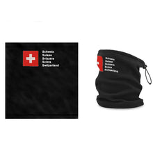 Carica l&#39;immagine nel visualizzatore di Gallery, Halswärmer / Nackenwärmer in Schwarz, Schweizer Pass Design
