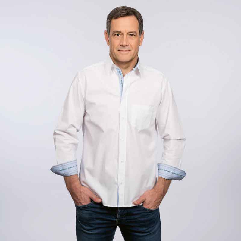 Hemd Weiss mit Edelweisseinsatz und Kragen