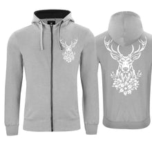 Lade das Bild in den Galerie-Viewer, Kapuzenjacke mit Hirsch, Hellgrau, Brust klein &amp; Rücken gross
