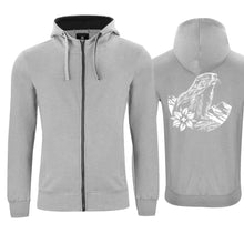 Lade das Bild in den Galerie-Viewer, Kapuzenjacke mit Alpen-Murmeltier, Hellgrau, Rücken gross
