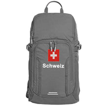 Charger l&#39;image dans la galerie, Outdoor Tages Rucksack in Grau mit Schweizerkreuz und Text schweiz

