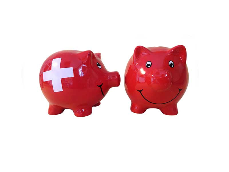 Sparschwein mit Schweizerkreuz