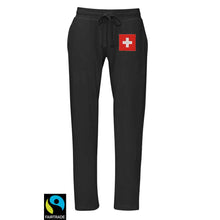 Load image into Gallery viewer, Trainerhose Black Edition Bio &amp; Fairtrade mit Schweizerkreuz und Text
