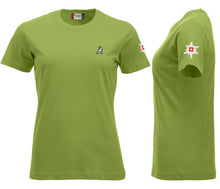 Charger l&#39;image dans la galerie, Premium T-Shirt Women Hellgrün, Edelweiss ärmel

