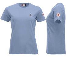 Load image into Gallery viewer, Premium T-Shirt Women Hellblau, Logo und Edelweiss
