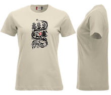 Load image into Gallery viewer, Premium T-Shirt Women Hellkhaki, Scherenschnitt brust
