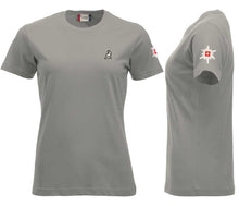 Lade das Bild in den Galerie-Viewer, Premium T-Shirt Women Silber, mit Edelweiss ärmel
