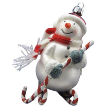 Carica l&#39;immagine nel visualizzatore di Gallery, Weihnachts &quot;Kugel&quot; Schneemann mit Schlitten
