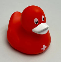 Charger l&#39;image dans la galerie, Canard de bain avec croix suisse
