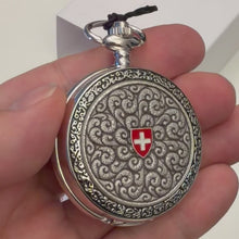 Laden und Abspielen von Videos im Galerie-Viewer, Taschenuhr "Wappen" mit Kette P-01, Swiss Made
