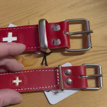Carica e avvia il video nel visualizzatore di galleria, Collare per cani Swiss cross Swiss Made
