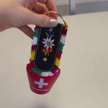 Charger et lire la vidéo dans la visionneuse de la Galerie, Cloche Edelweiss 7,7 cm
