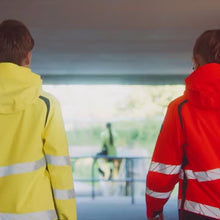 Charger et lire la vidéo dans la visionneuse de la Galerie, Veste softshell avec éléments réfléchissants pour enfants, MASCOT® ACCELERATE SAFE
