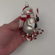 Carica e avvia il video nel visualizzatore di galleria, Pupazzo di neve &quot;palla&quot; di Natale con slitta
